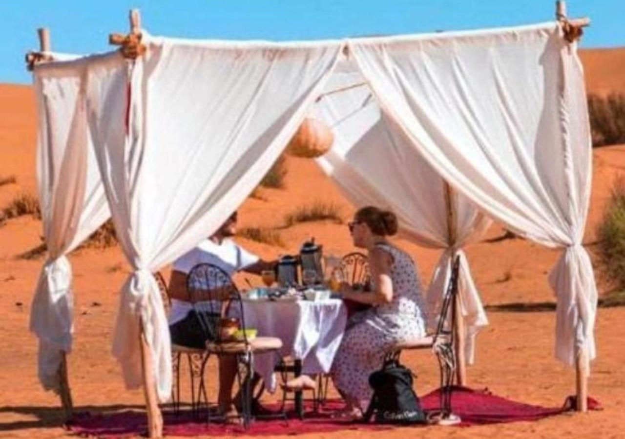 Fantastic Luxury Camp 호텔 메르주가 외부 사진