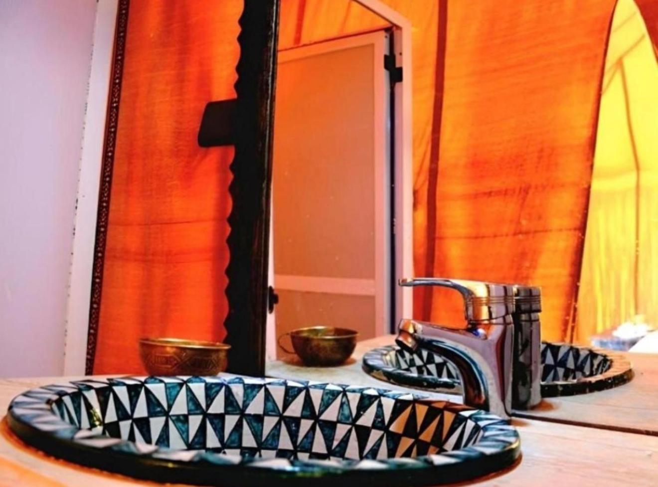 Fantastic Luxury Camp 호텔 메르주가 외부 사진